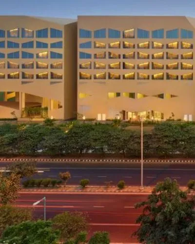Vivanta Hotel Escorts